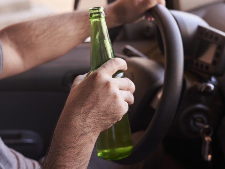 Mieszkaniec Dubiecka podejrzany o prowadzenie samochodu pod wpływem alkoholu i jazdę mimo zakazu sądowego