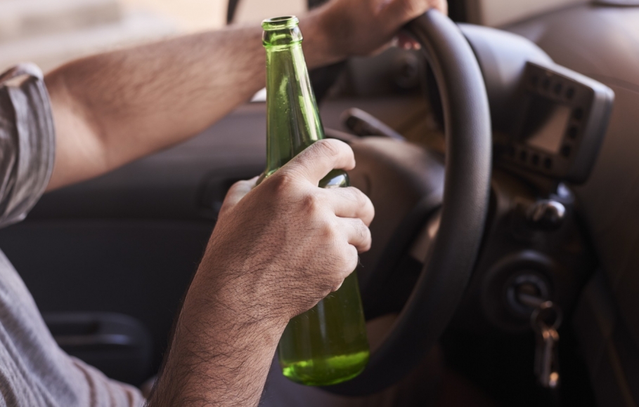 Mieszkaniec Dubiecka podejrzany o prowadzenie samochodu pod wpływem alkoholu i jazdę mimo zakazu sądowego