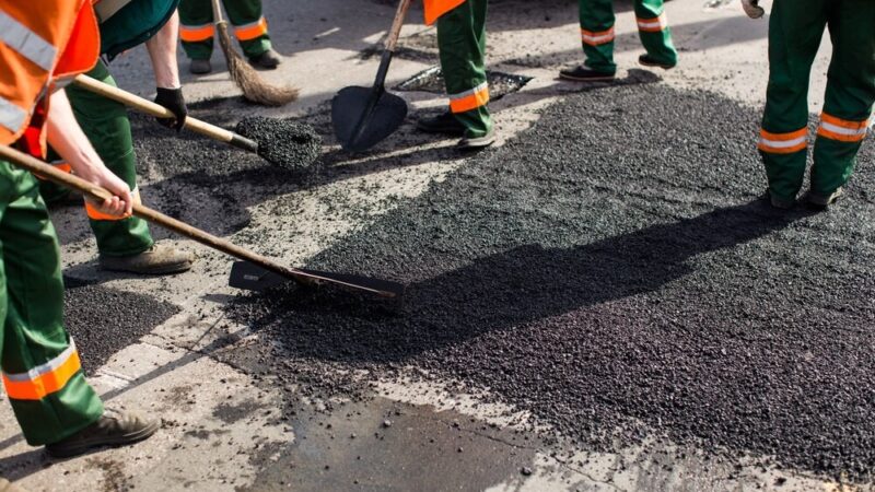 Gmina Sanok modernizuje drogi: 10 miejscowości zyska nowe nawierzchnie!