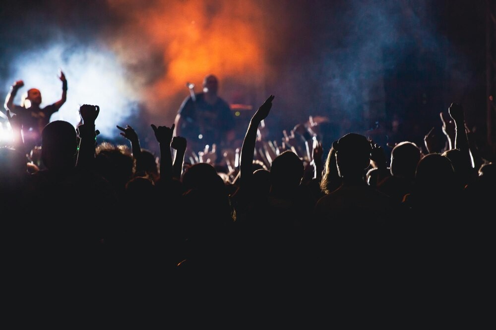 Symfonia Magii: Muzyczna Podróż w Blasku Świec