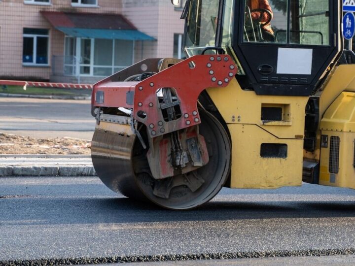 Nowe drogi w Sanoku: komfort i bezpieczeństwo dla pieszych i kierowców