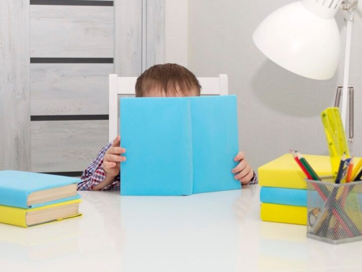 Sanok Świętuje Dzień Edukacji: Wzruszenia, Talenty i Wdzięczność dla Nauczycieli