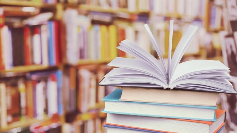 Szczepan Twardoch w Bibliotece: odkryj tajemnice mistrza literatury współczesnej