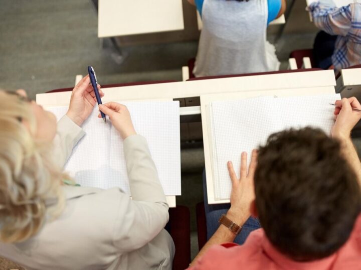 Powiat Sanocki stawia na edukację: Nowe inwestycje na zakończenie roku