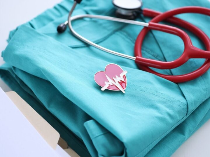 Sześciu nowych bohaterów w służbie życia!