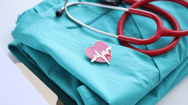 Sześciu nowych bohaterów w służbie życia!