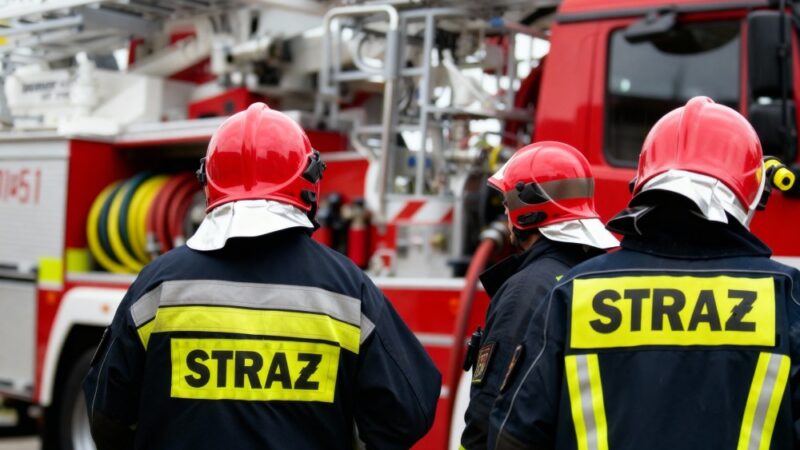 Nowy, profesjonalny wygląd wozu strażackiego dzięki lokalnej firmie