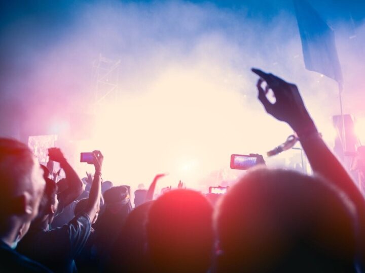 Noworoczne kolędowanie w Niebieszczanach: Muzyczna podróż w świąteczny klimat