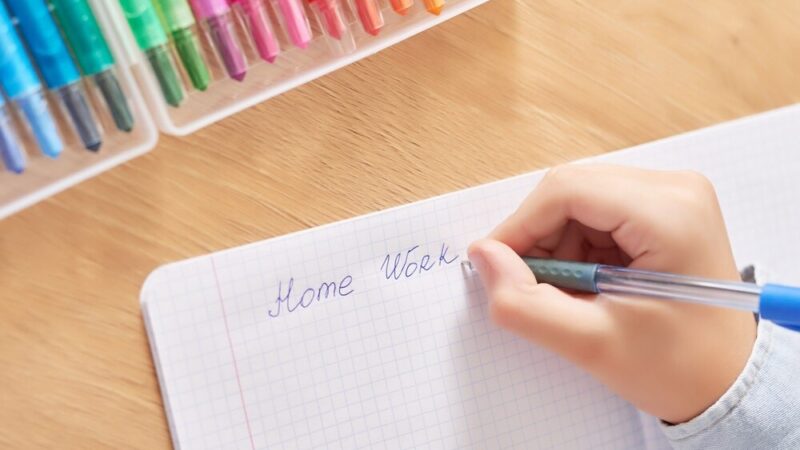 Zagórz wspiera młode talenty: Stypendia i nagrody dla sportowców i artystów