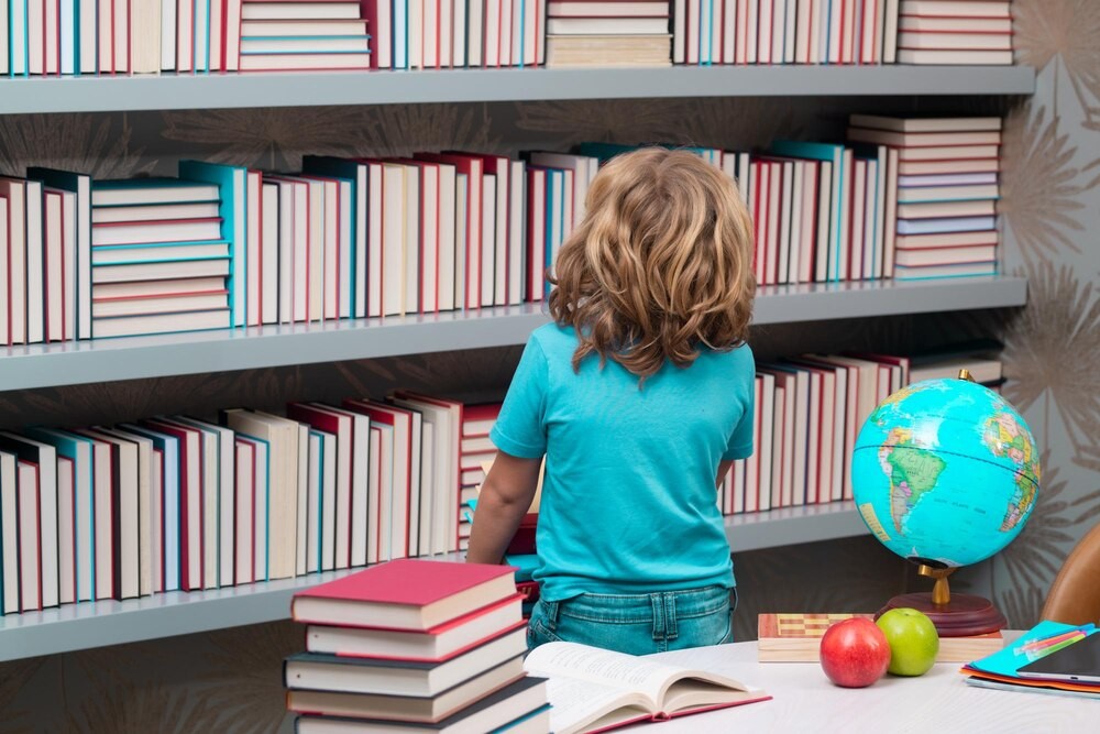 Twórcze ferie w sanockiej bibliotece: odkryj artystyczne i naukowe przygody!