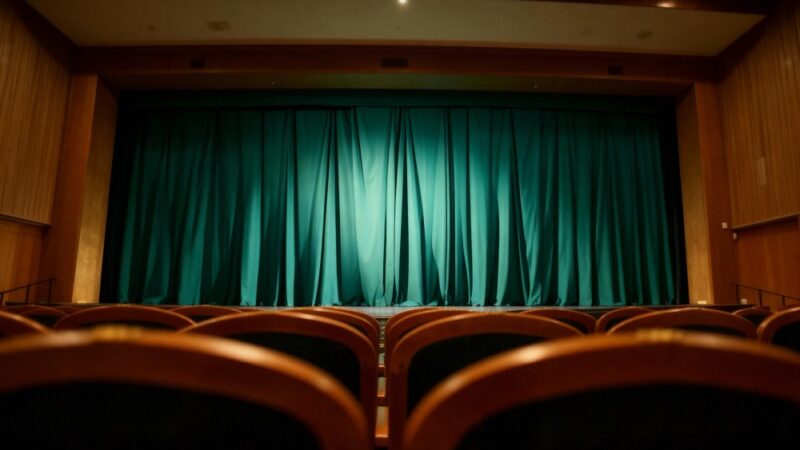 Śmiech i refleksja w „Niezłym Burdelu” – komedia, która zaskakuje!