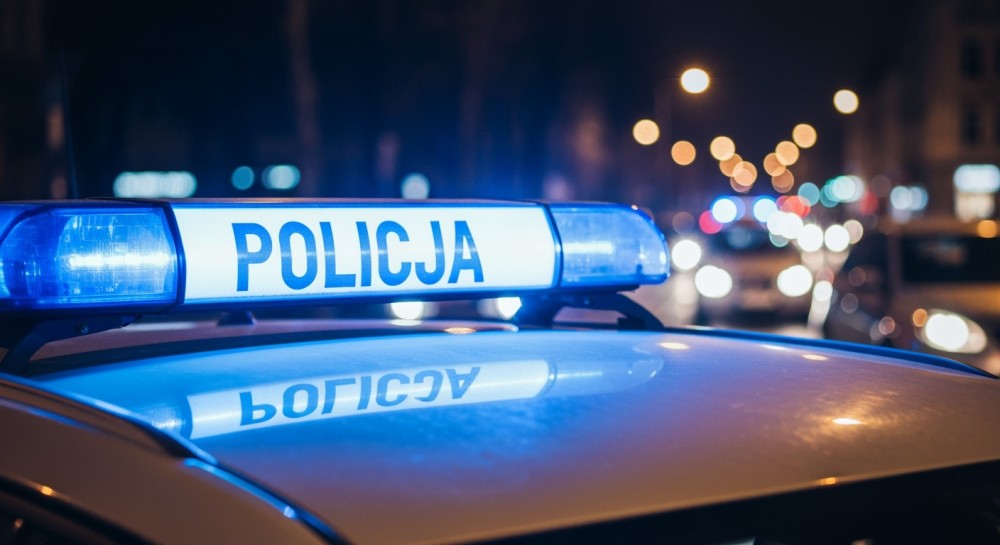 Dzieci poznają tajniki pracy dzielnicowych policjantów