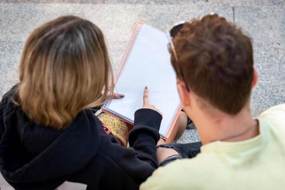 Poezja i Pasja: Konkurs Recytatorski dla Młodzieży w Sanoku