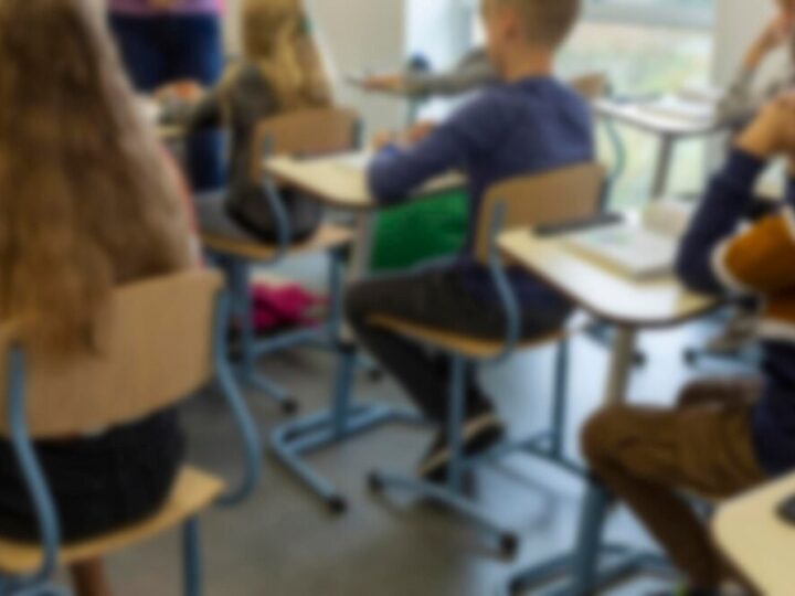 Wsparcie dla młodzieży: Jak skutecznie walczyć z kryzysem emocjonalnym?